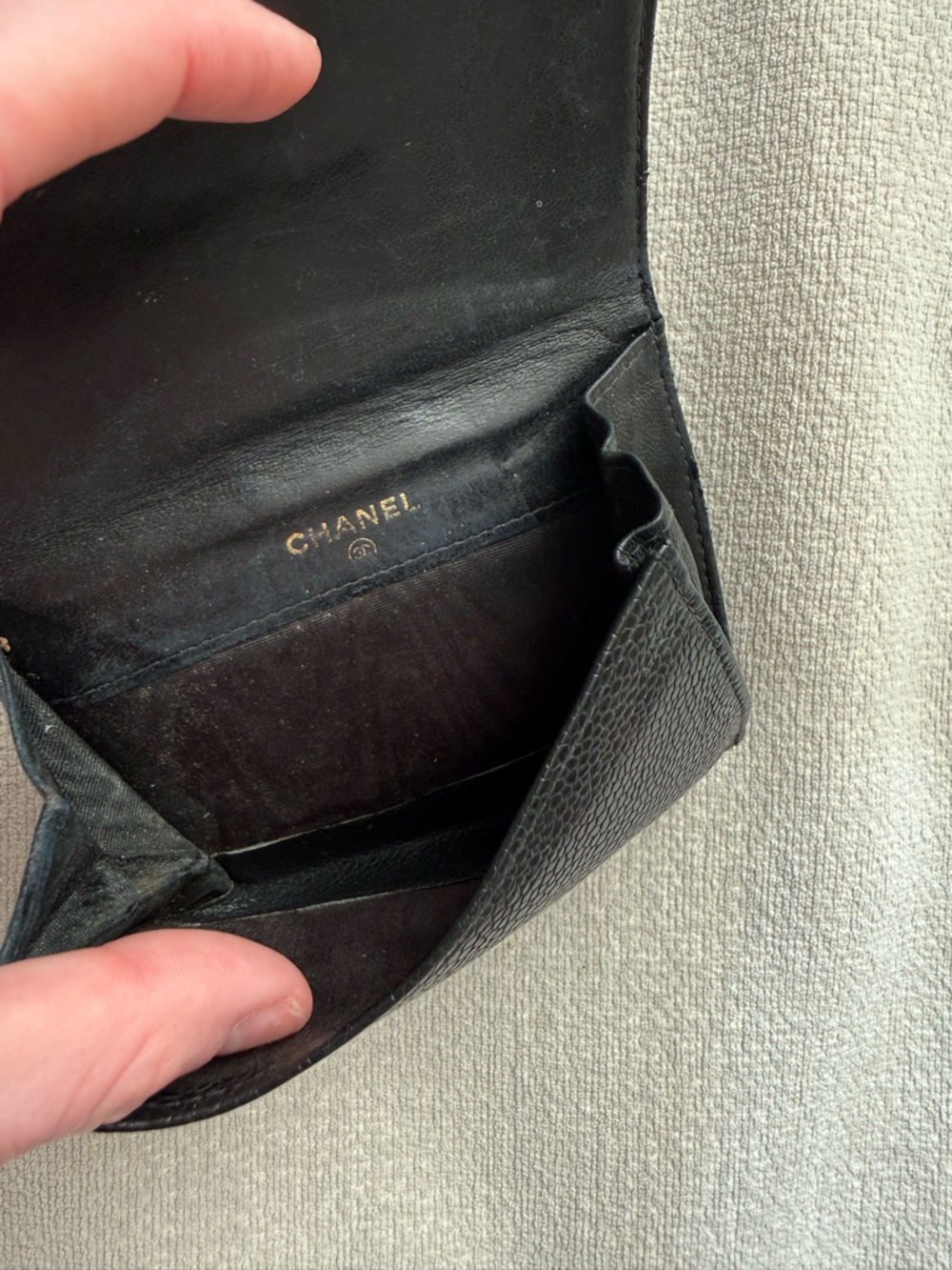 CHANEL Black Caviar Leather Trifold Wallet with Embossed CC - Picture 5 of 5